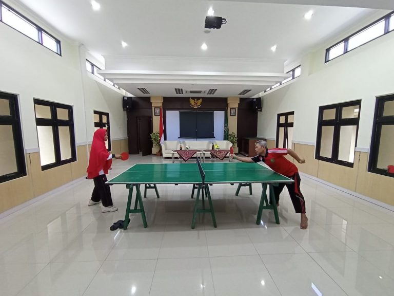 Lomba 17an 1